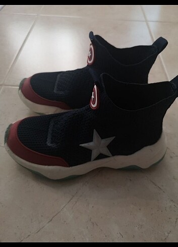 Zara çocuk spor bot