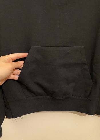 Siyah Yüksek Yakalı Kadın Sweatshirt - Görsel 4