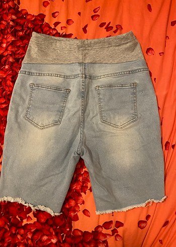 Gri Bantlı Hamile Kot Şort - Görsel 3