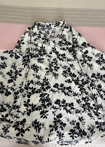 Çiçek Desenli V Yakalı Uzun Kollu Kadın Gömlek - Görsel 7