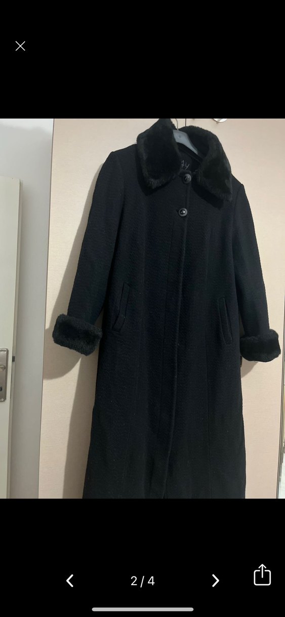 Siyah Uzun yün Kaban, Kürk Detaylı - Görsel 2
