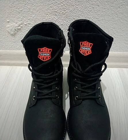 Harley Davidson kadin bot