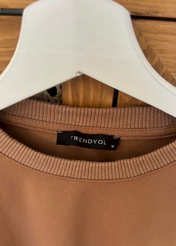 Trendyol & Milla Bej Uzun Kollu Fırfırlı Kadın Sweatshirt