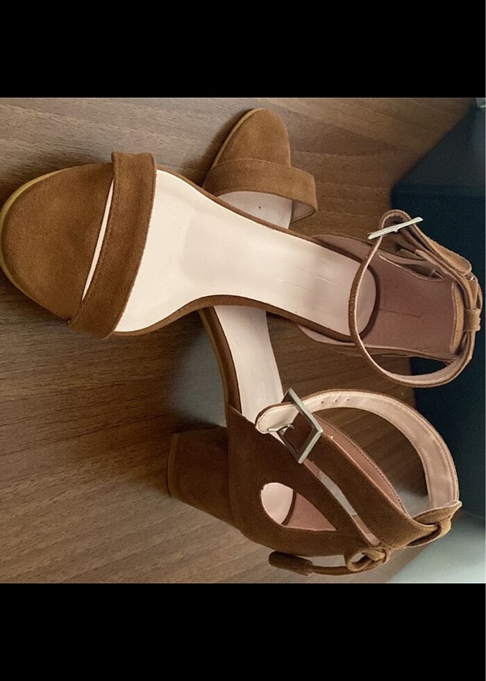 Topuklu ayakkabı - Görsel 2