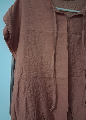 Kısa Kollu V Yakalı Salaş Keten Bluz - Görsel 2