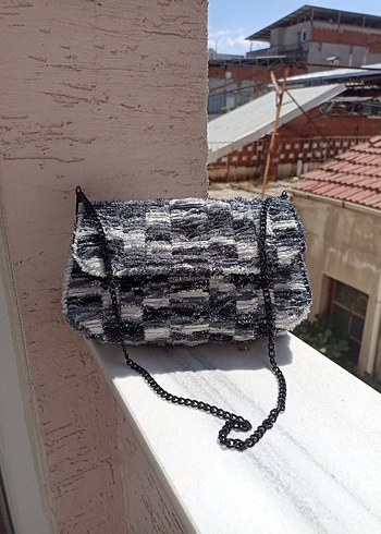 Gri Zincir Detaylı Kadın Çanta - Görsel 3