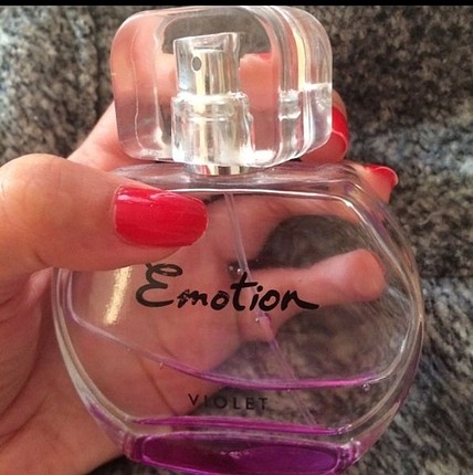 emotion violet parfum