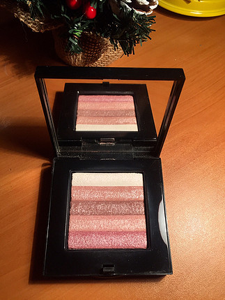 Bobbi brown ışıltılı allık
