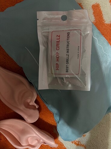  Beden Gümüş vampir dişi takma