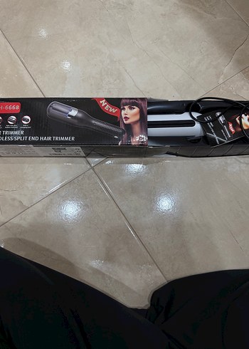 Beden Saç uçları kırıkları düzeltme makinesi