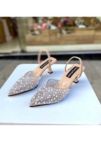 İnci İşlemeli Bej Stiletto Kadın Abiye Ayakkabı