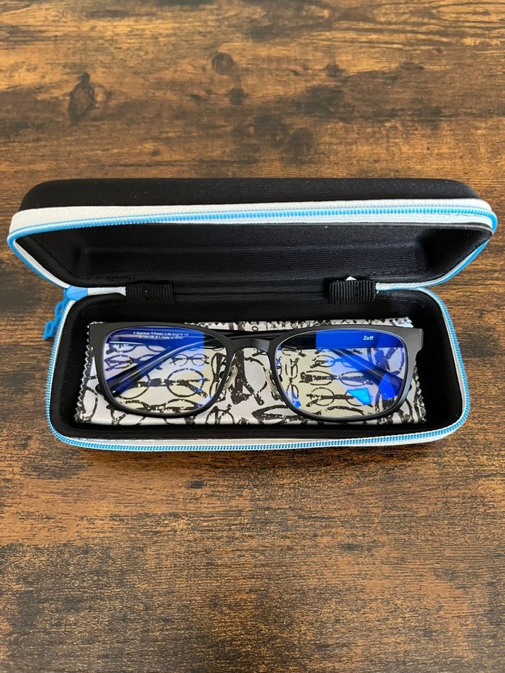 Siyah Minimalist Uniseks Gözlük ve Fermuarlı Kılıf - Görsel 5