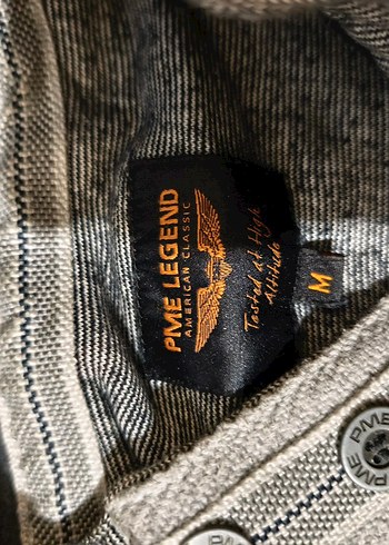 Gri Kapüşonlu Erkek - Görsel 2