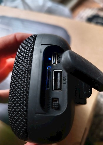 Siyah BAGS Bluetooth Hoparlör - Görsel 2