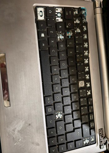 Grundig Dizüstü Bilgisayar - Görsel 5