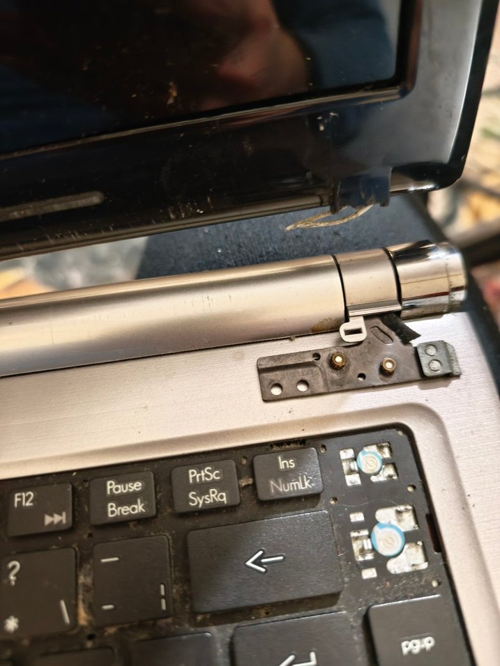 Grundig Dizüstü Bilgisayar - Görsel 4