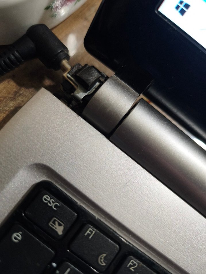 Grundig laptop - Görsel 3