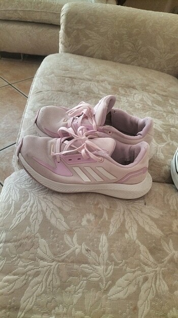 37,5 Beden pembe Renk Adidas orjinal spor ayakkabi