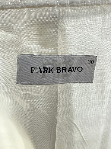 38 Beden beyaz Renk Park Bravo Blazer %70 İndirimli.