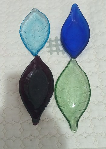 Yaprak Şeklinde Çok Renkli Cam Tabaklar - Görsel 6