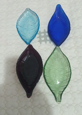 Yaprak Şeklinde Çok Renkli Cam Tabaklar - Görsel 7
