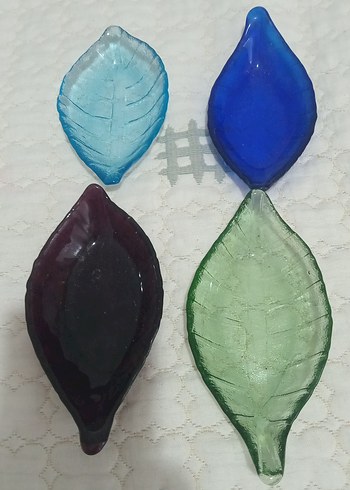 Yaprak Şeklinde Çok Renkli Cam Tabaklar - Görsel 5