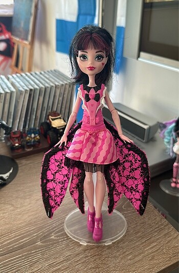 Monster High ACİL SATILIK monster high draculaura