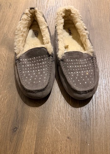 Ugg Sicak Ve Sik Kahverengi Suet Terlik