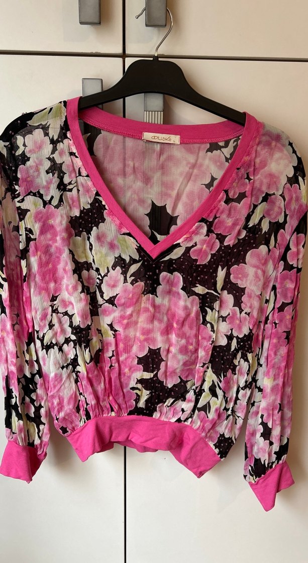 Pembe V Yakalı Uzun Kollu Kadın Bluz - Görsel 3