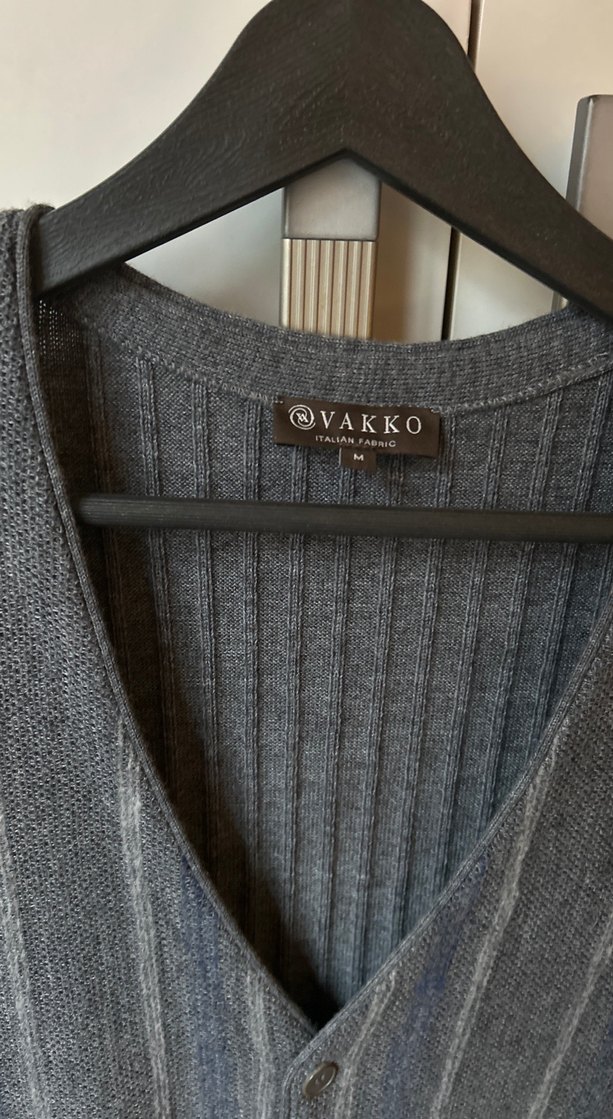 Düğmeli V Yaka Gri Kot Kadın Süveter - Görsel 4