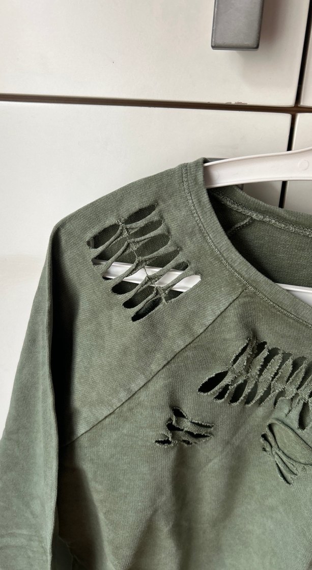 Yeşil Nakışlı Kadın Sweatshirt - Görsel 2