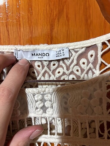 m Beden Mango dantel elbise
