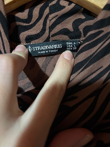 l Beden Stradivarius