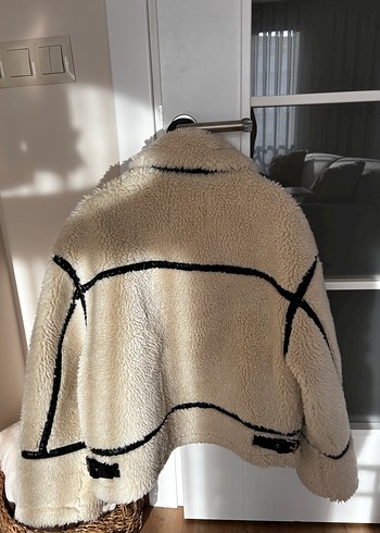 Zara Peluş Mont - Görsel 3