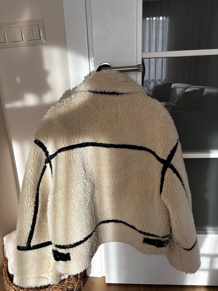 Zara Peluş Mont - Görsel 3