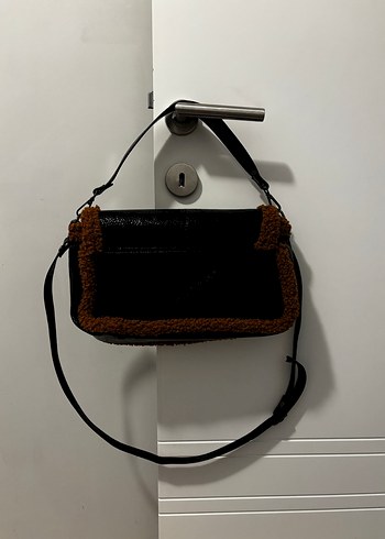 Fabrika Kürklü Çanta - Görsel 3
