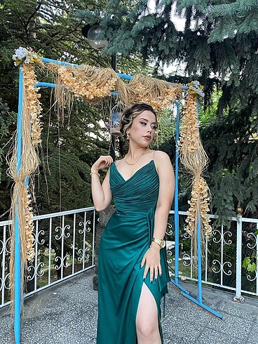 m Beden yeşil Renk Abiye