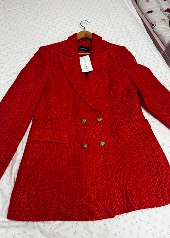 Kırmızı ceket - Görsel 4