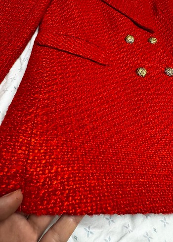 Kırmızı ceket - Görsel 3