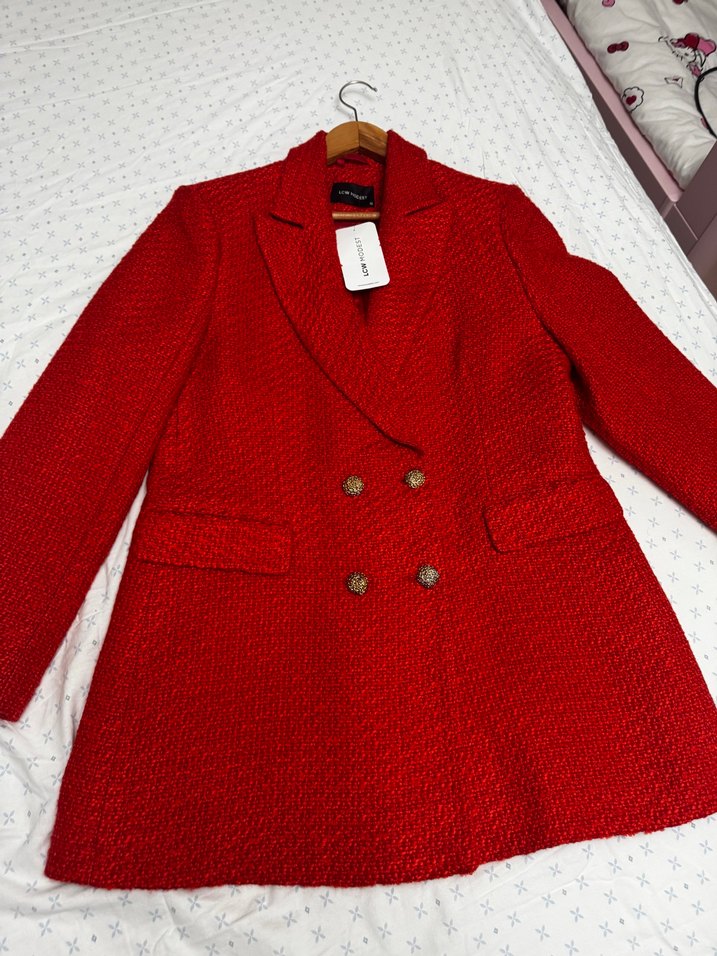 Kırmızı ceket - Görsel 4