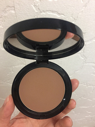 Bobbi Brown Bobbi Brown bronzlaştırıcı pudra