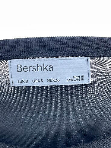 s Beden siyah Renk Bershka Mini Üst %70 İndirimli.