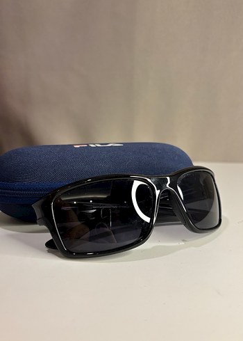 Siyah Minimalist Erkek Güneş Gözlüğü - Görsel 4