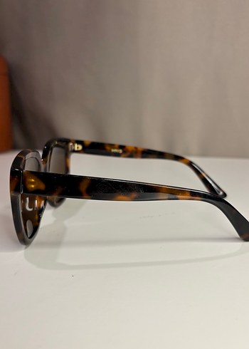 Kahverengi Klasik Kadın Güneş Gözlüğü - Görsel 3