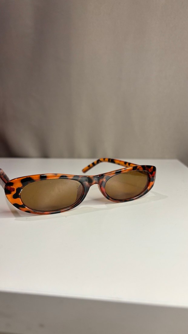 Kahverengi Retro Kadın Güneş Gözlüğü - Görsel 4