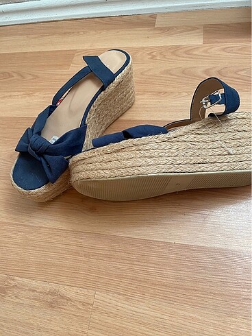 LC Waikiki Yazlık Terlik sandalet