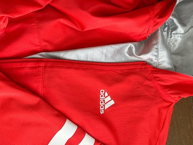 6 Yaş Beden Adidas eşofman üst