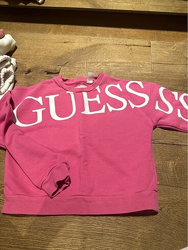 Guess Seray