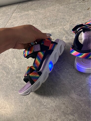 33 Beden Skechers kız çocuk sandalet