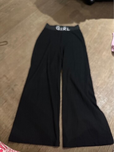 Siyah bol paça pantolon